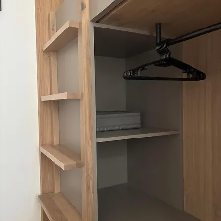 Steinberg Apartment *