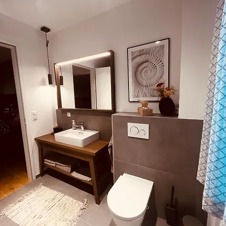 Steinberg Apartment *